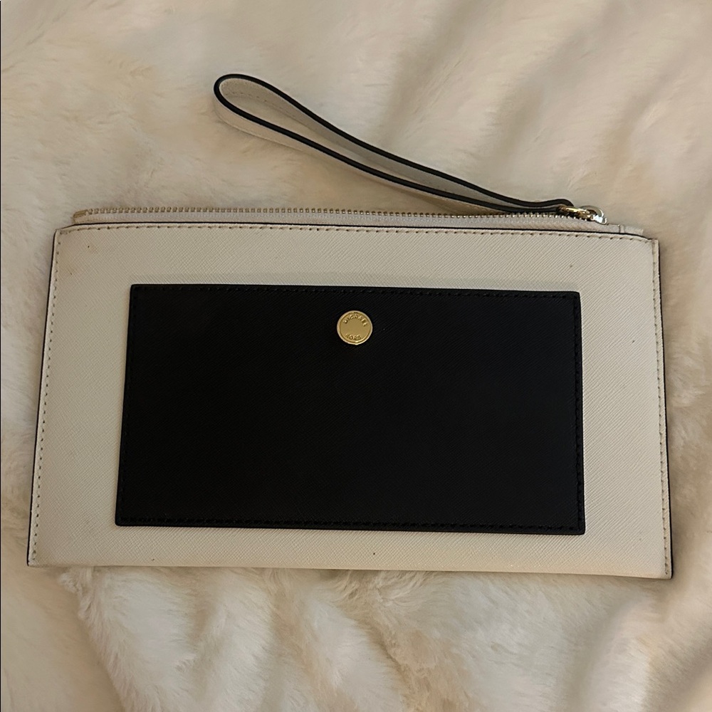 Elegant Black and Cream Wristlet